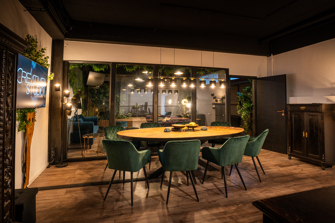 Studio-Backoffice-Konferenzraum